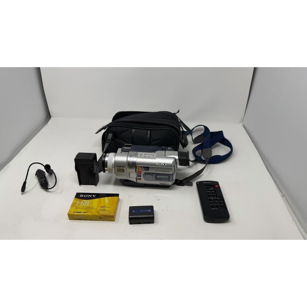 Sony DCR-TRV740 Digital Video Camera Recorder